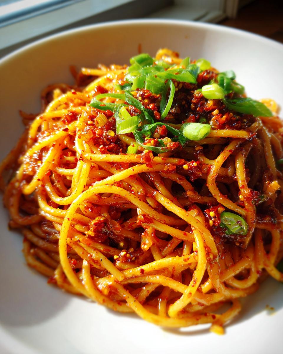 spicy chili garlic oil noodles - detail 2